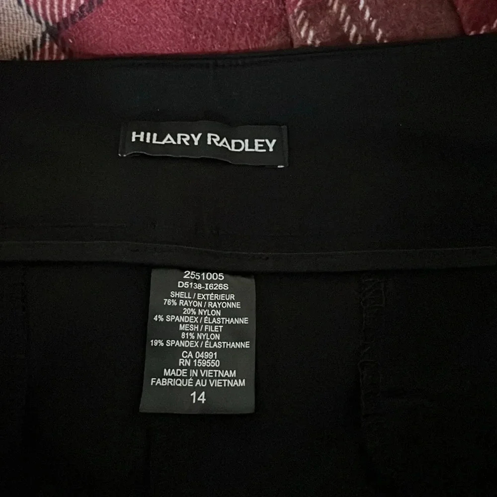 Hilary Radley Black Bermuda Shorts Size 14 NWT Tummy Control - Picture 3 of 4
